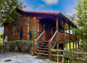 Rustic Cabin, Fire Pit with HotTub, Mountain Views, Peaceful Location